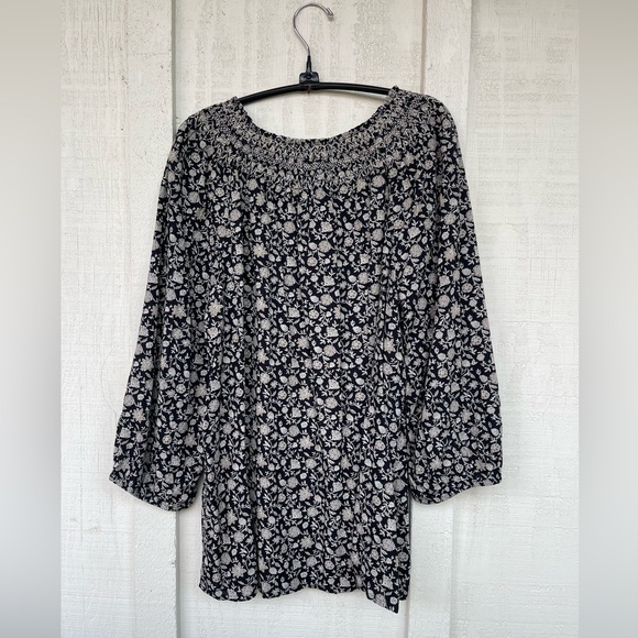 J Jill Top Womens XL Floral Smocked On or Off-Shoulder Top - Picture 4 of 8